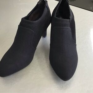 Life Stride Black Heeled Booties 8M